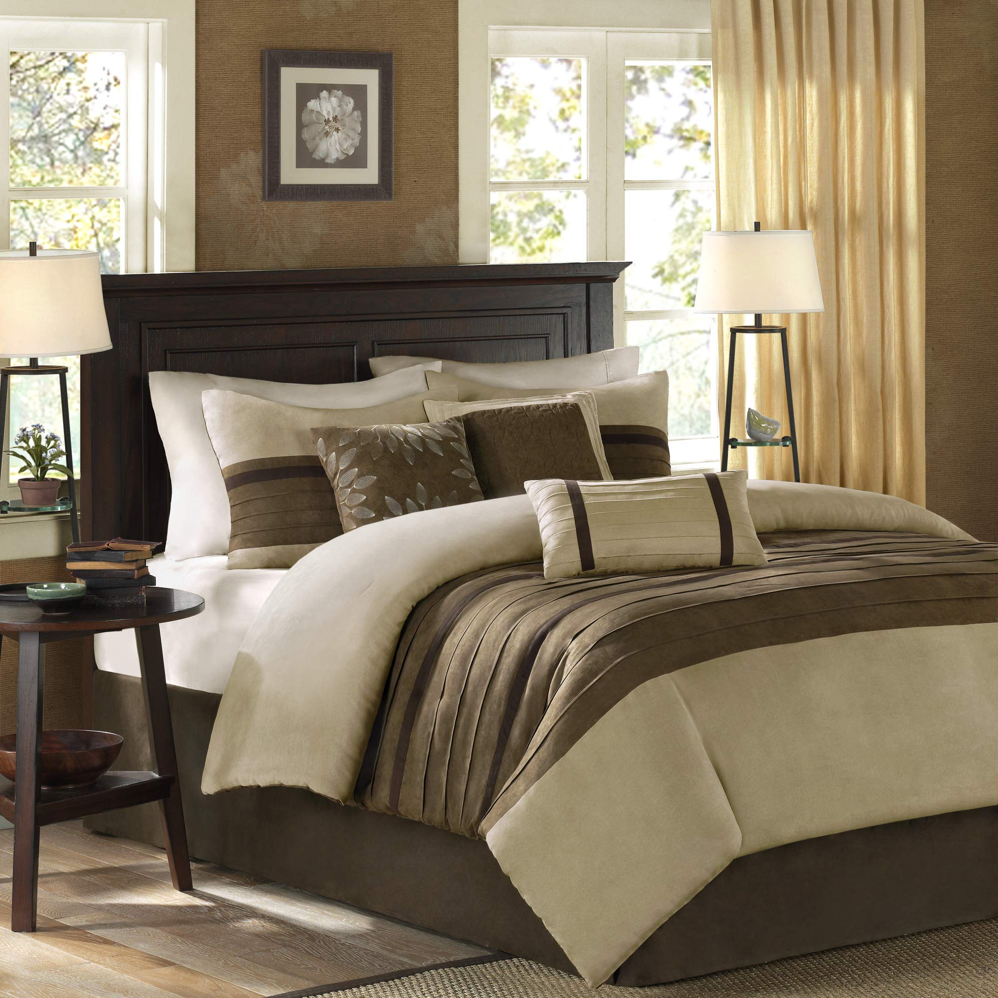 Madison Park close-up of faux suede microfiber texture for plush comfort