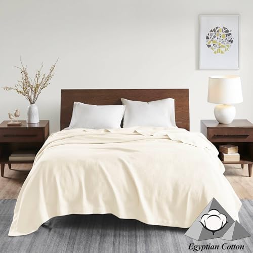 Madison Park close-up of cotton weave highlighting soft texture and breathable construction