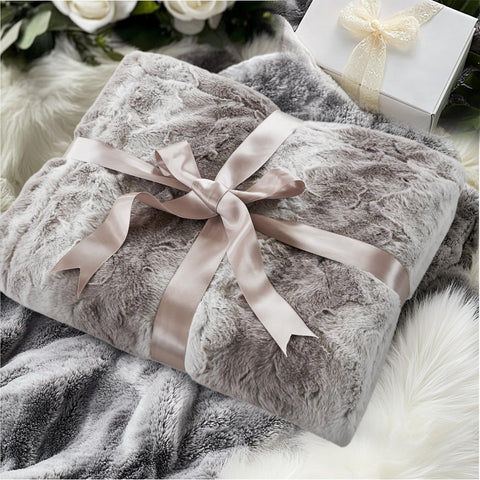 Madison Park Zuri care label close-up, brand shows machine-washable benefit