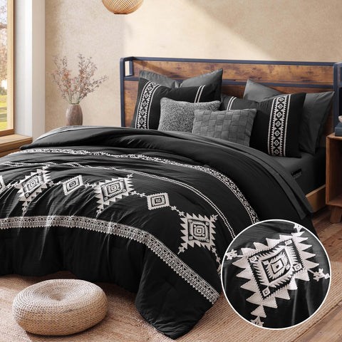 MaiRêve front view of black comforter set showing full bed styling benefit
