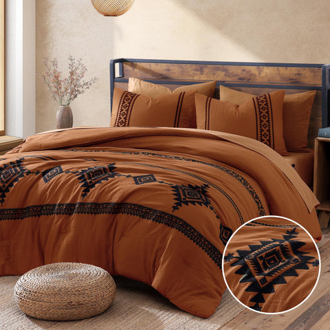 MaiRêve comforter front view showing embroidered farmhouse design and cozy appeal