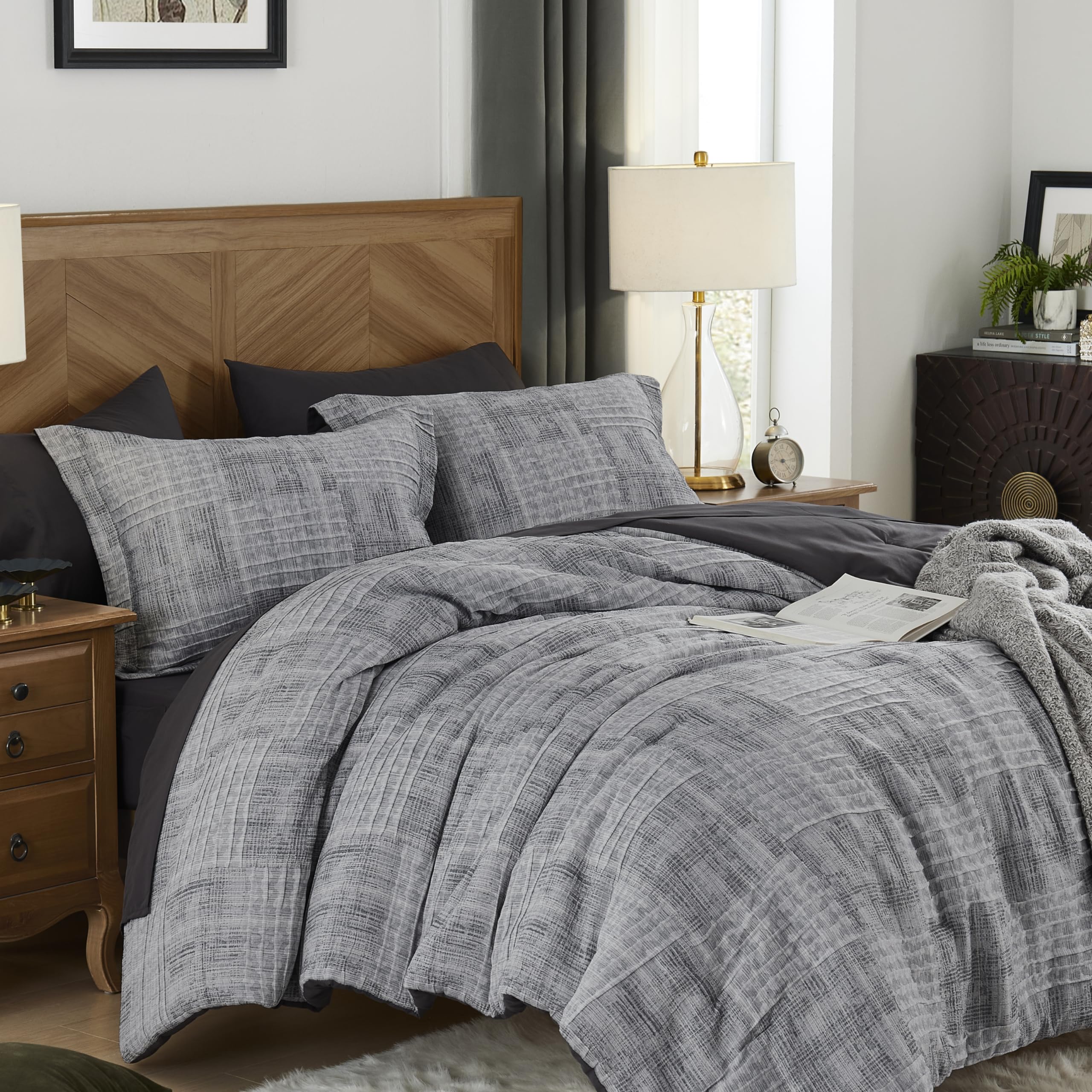 MaiRêve fitted sheet pocket detail showing deep pockets for secure fit