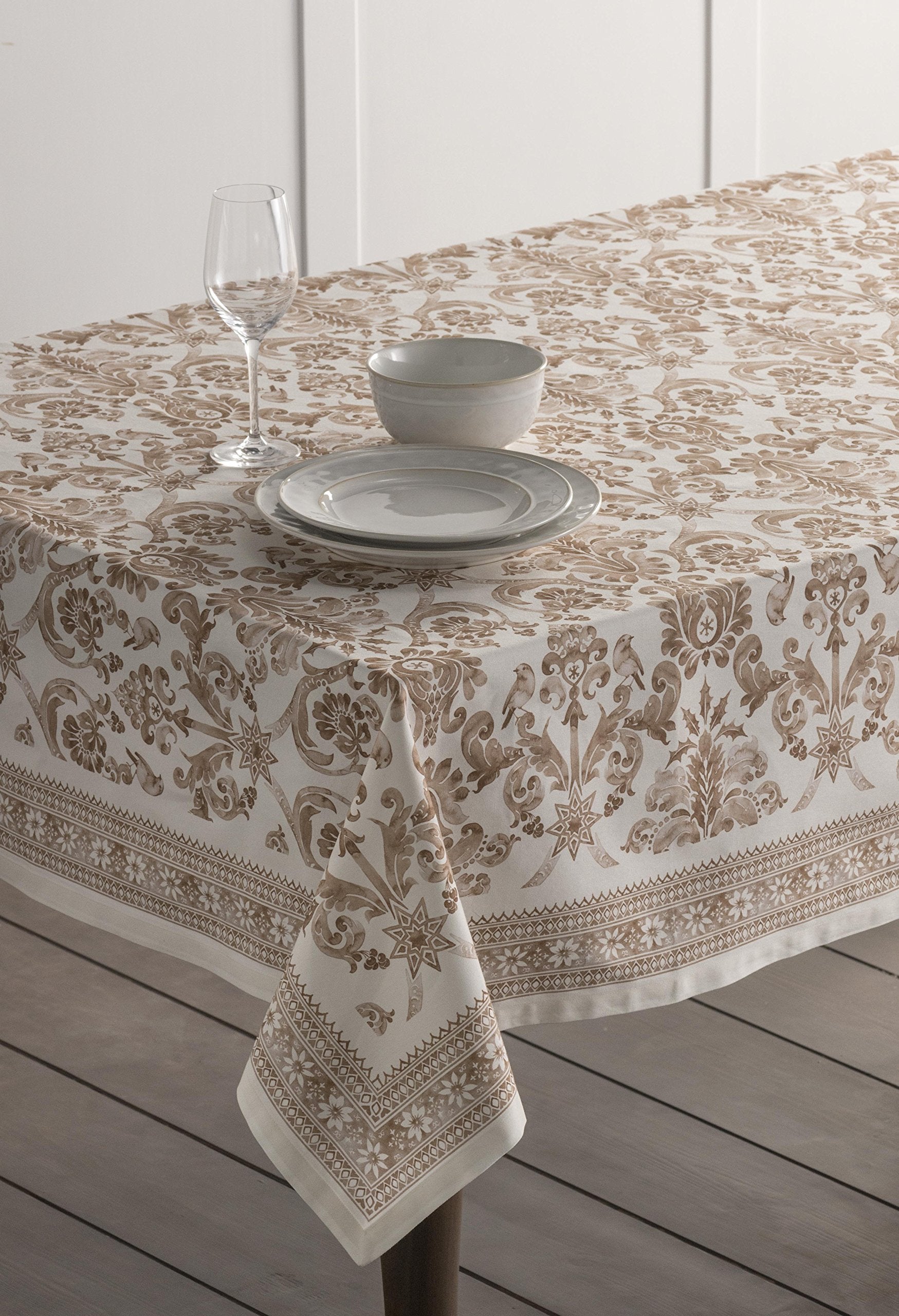 Maison d' Hermine neatly folded cloth illustrating easy storage and gifting benefit