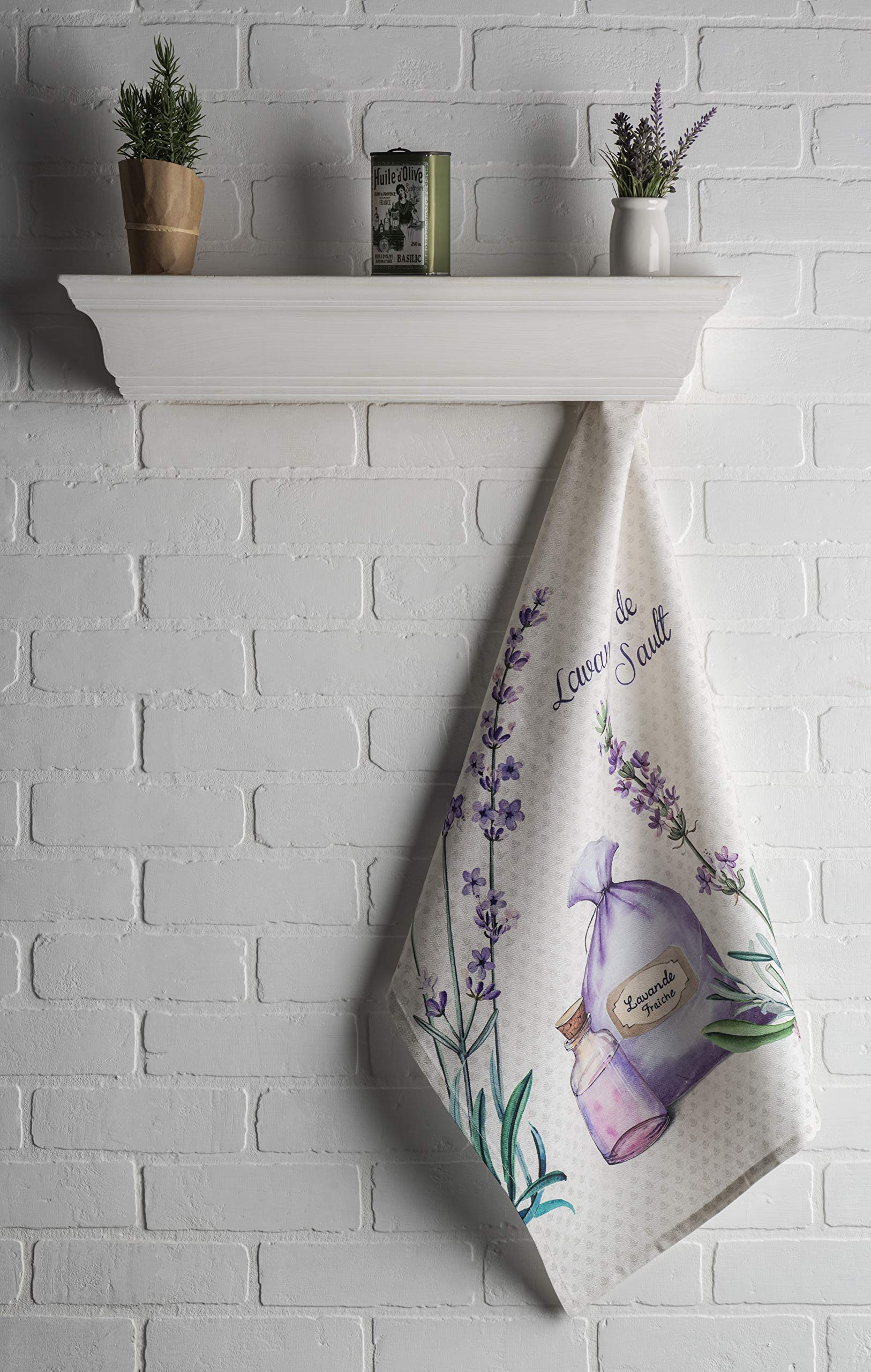 Maison d' Hermine folded towels stacked to show thickness and storage convenience