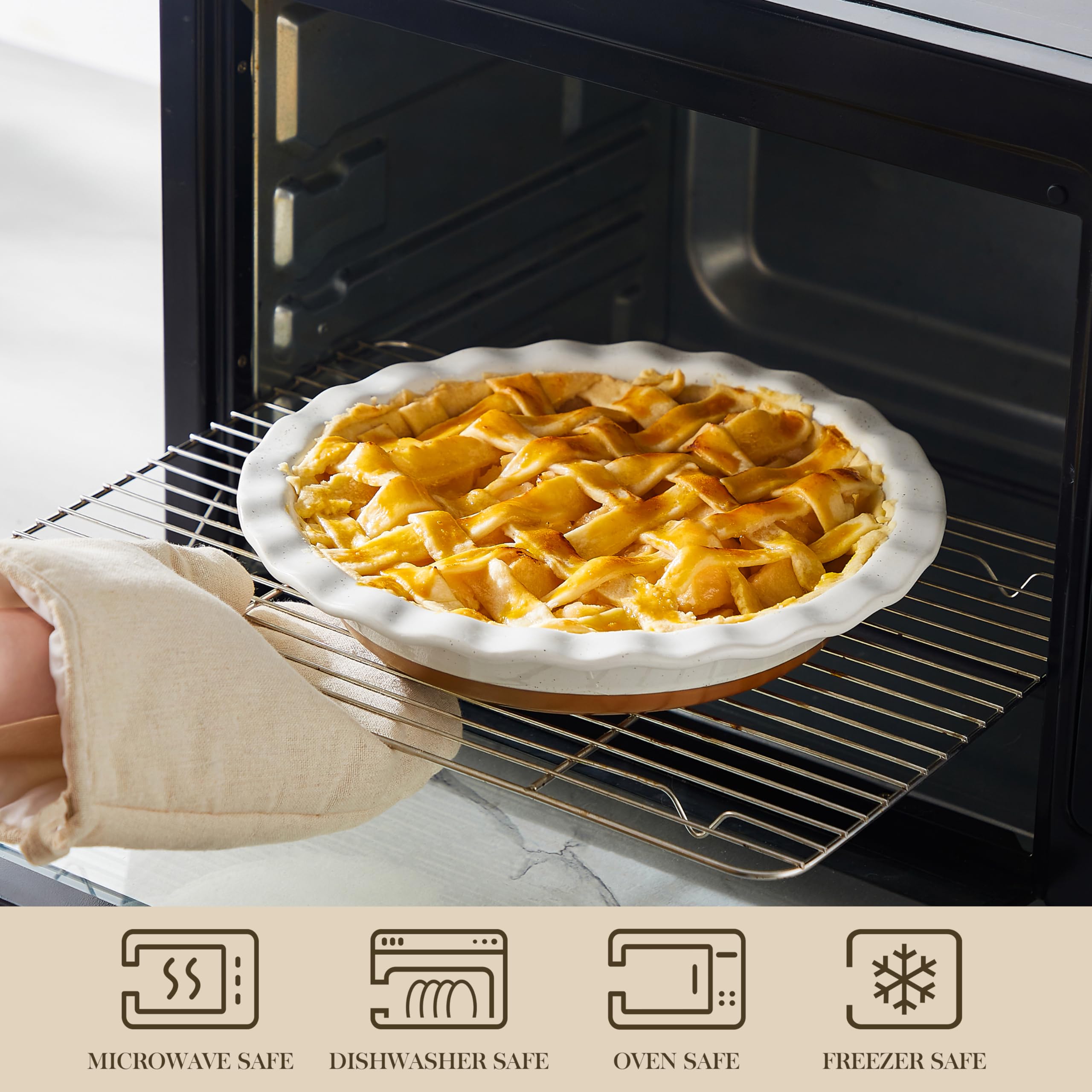 MALACASA non-slip bottom detail for stable handling and safe oven transfers