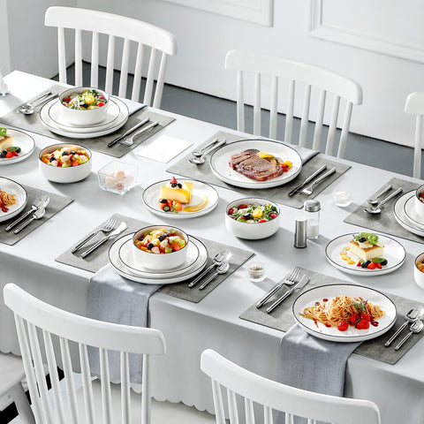MALACASA hand holding plate to show scale and comfortable handling