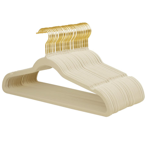 ManGotree front packaging showing 36 beige hangers and organized closet benefit