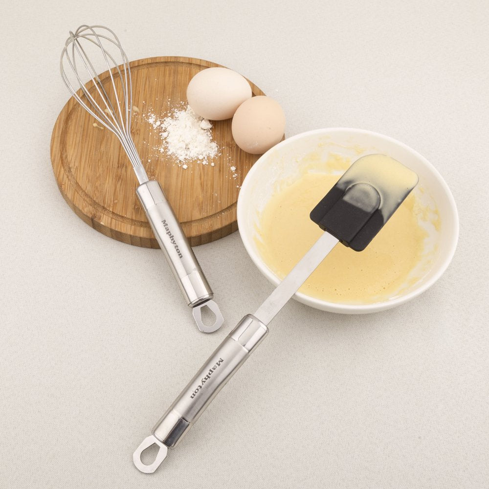 Maphyton tongs and ladle in use demonstrating strong grip and precise pouring