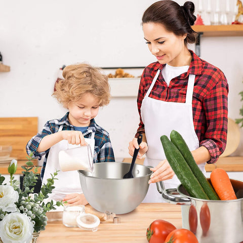 Marsheepy pot beside utensils showing compact size and storage ease