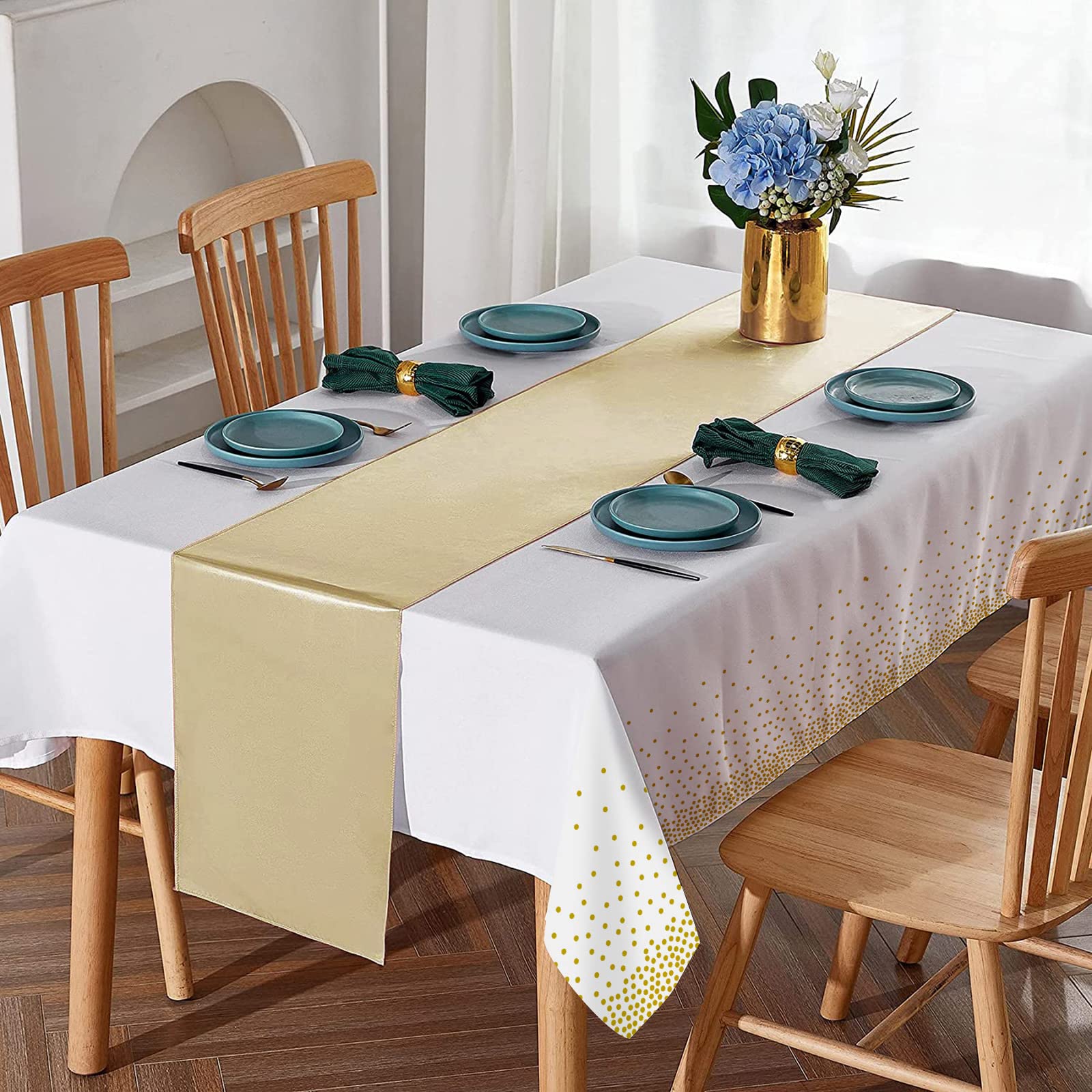MASHAN table setting in use at a wedding highlighting elegant disposable decor