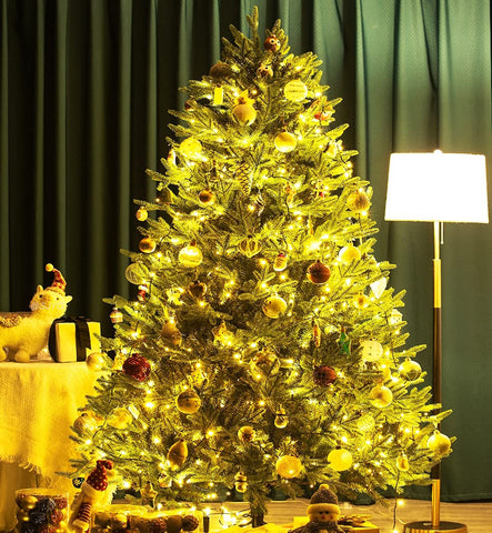 MASHANG lights wrapped on a wreath creating even warm illumination and ambiance