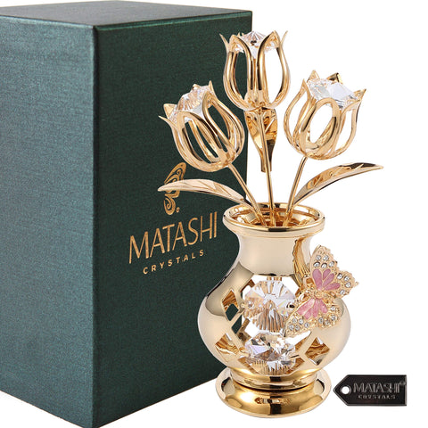 Matashi close-up of clear crystal petals highlighting cut detail and light reflection