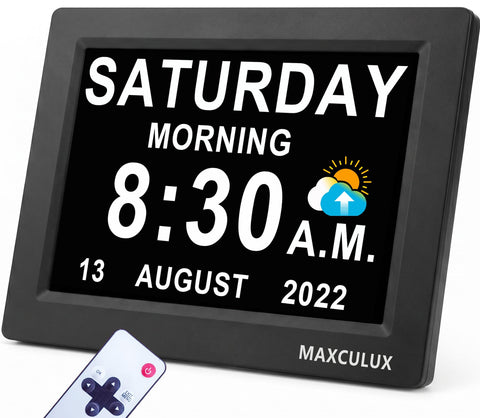 MAXCULUX front display showing large time and date, improves quick readability