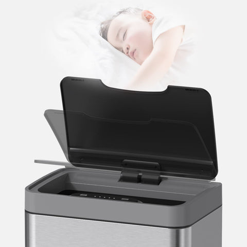 Mbillion inner ring and bag holding detail helps easy bag changes and spill control