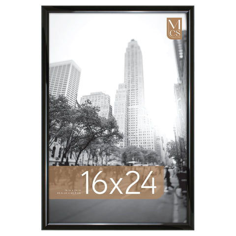MCS Trendsetter front view showing black high-gloss frame and centered poster for clean display