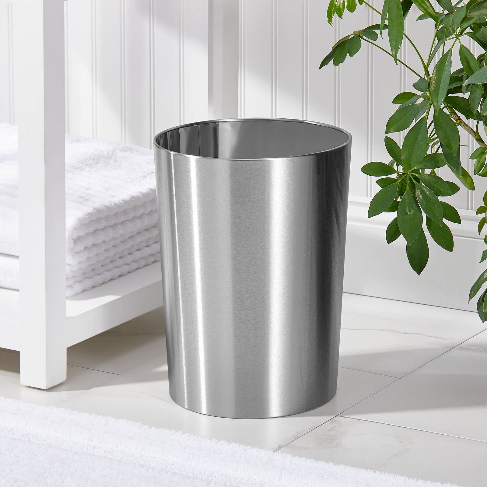 mDesign Mirri brushed finish close-up showing texture and easy-to-clean surface