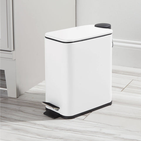 mDesign step pedal closeup demonstrating hands-free, hygienic access