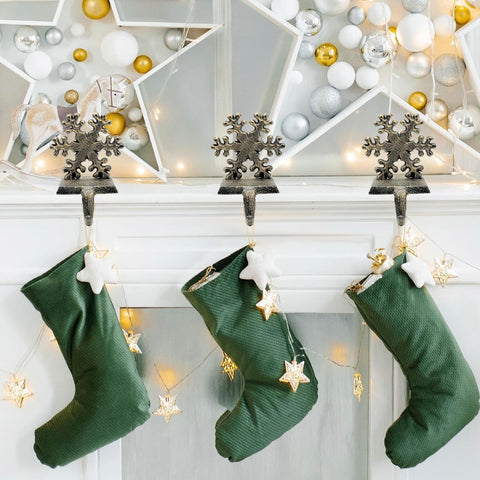 Medoore snowflake side profile showing hook shape for secure stocking support