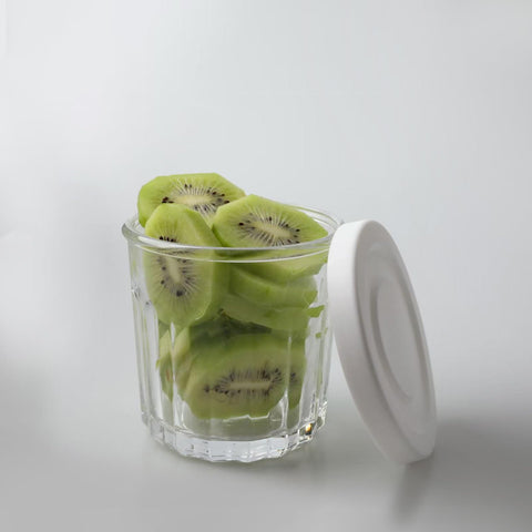 MedoouHait glasses on breakfast table showing stylish presentation and hosting benefit