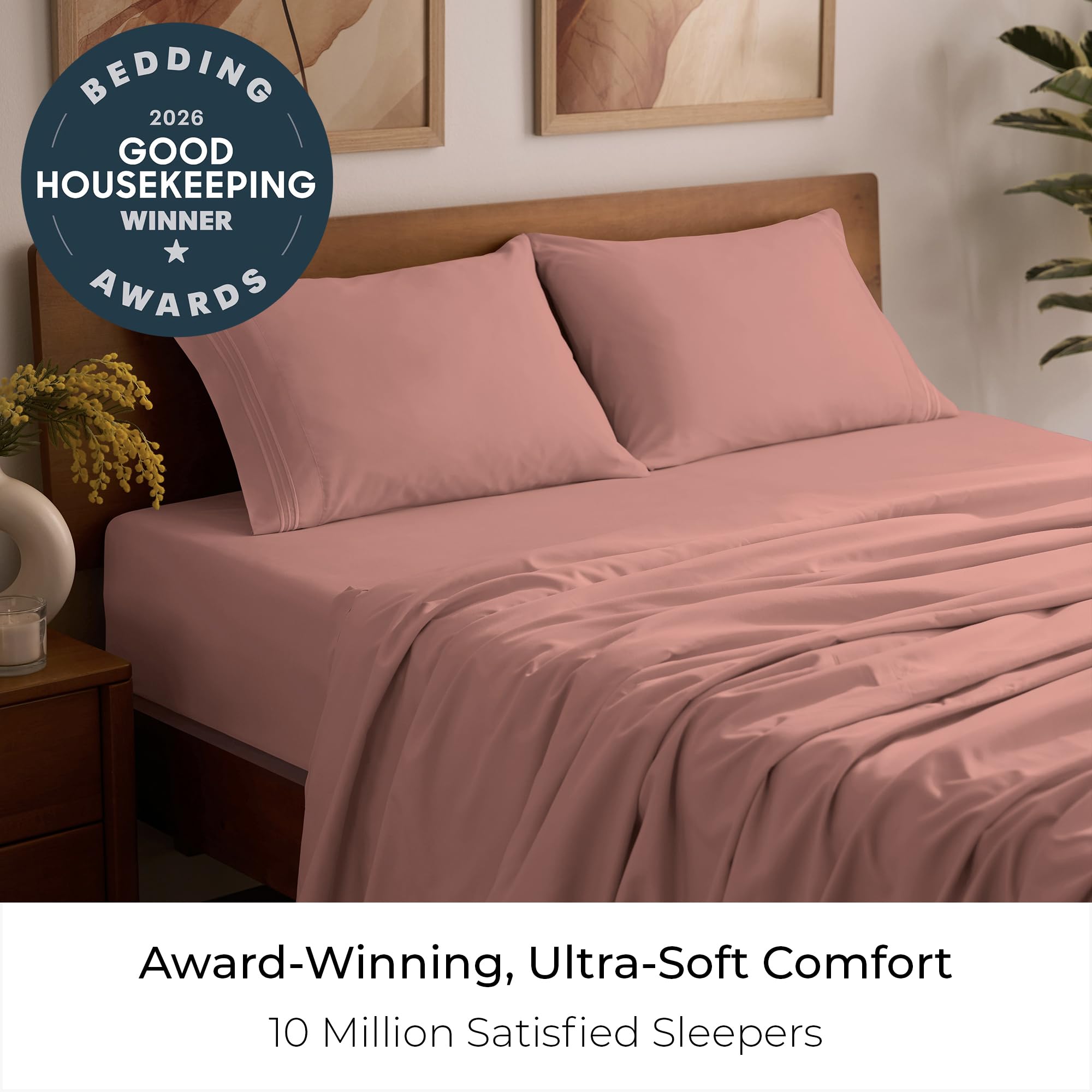 Mellanni fitted sheet corner showing deep pocket and elastic for secure mattress fit
