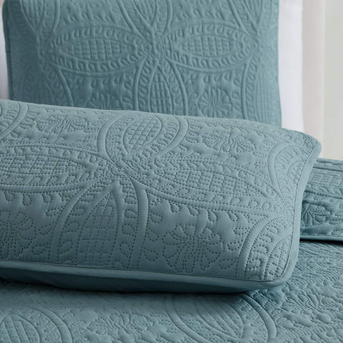 Mellanni microfiber texture macro demonstrating soft, warm finish