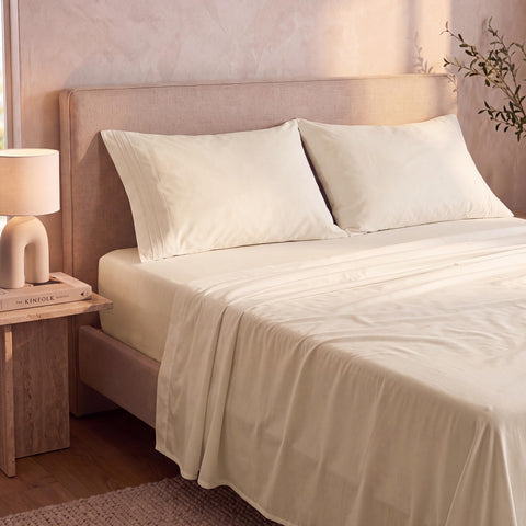 Mellanni king sheets front packaging showing set contents and color benefit