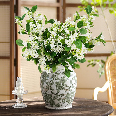 Melorca&Guilla stems arranged into a DIY bouquet demonstrating creative project benefit