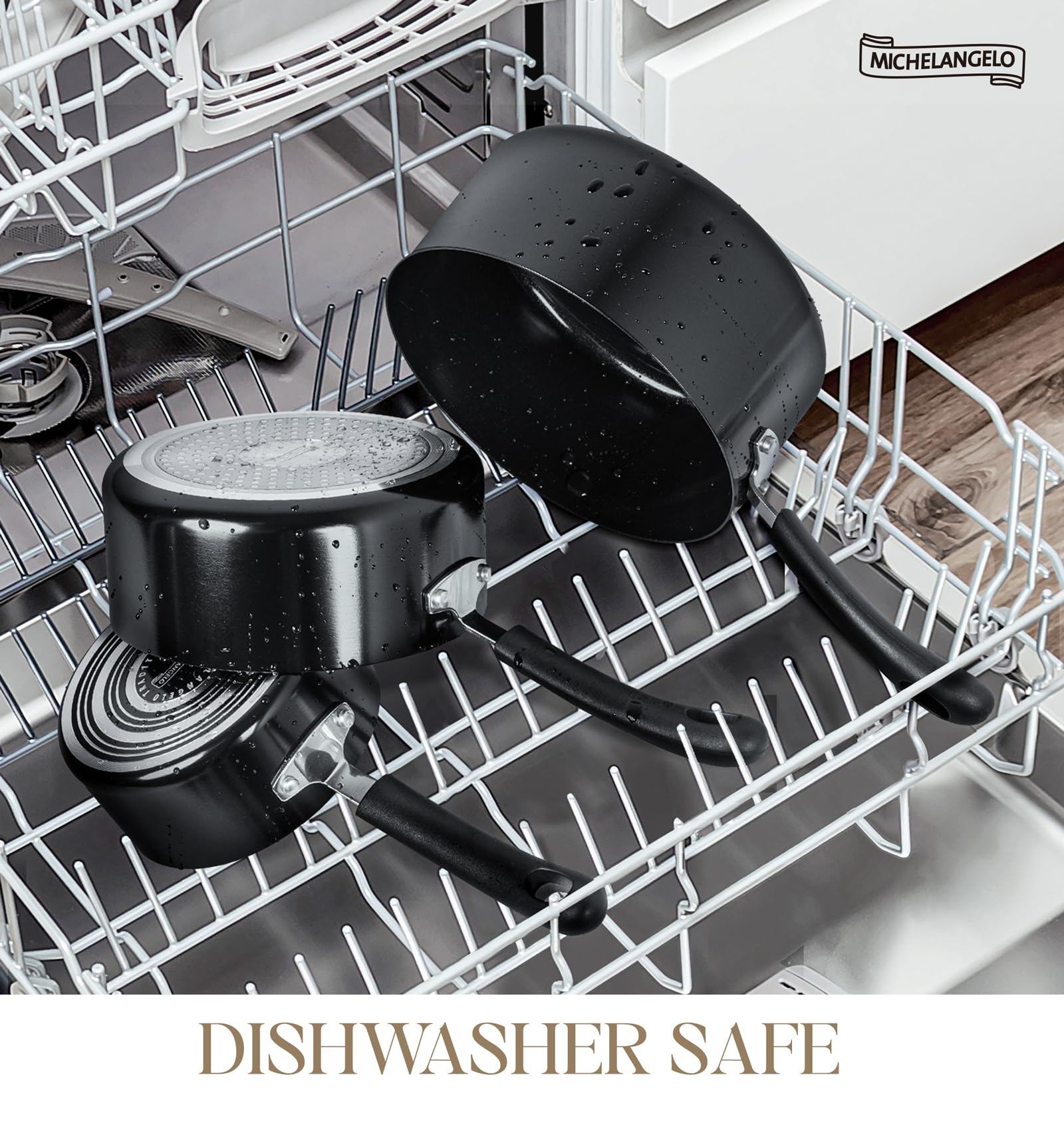 MICHELANGELO saucepan in use simmering sauce to show even heating and practical stovetop use