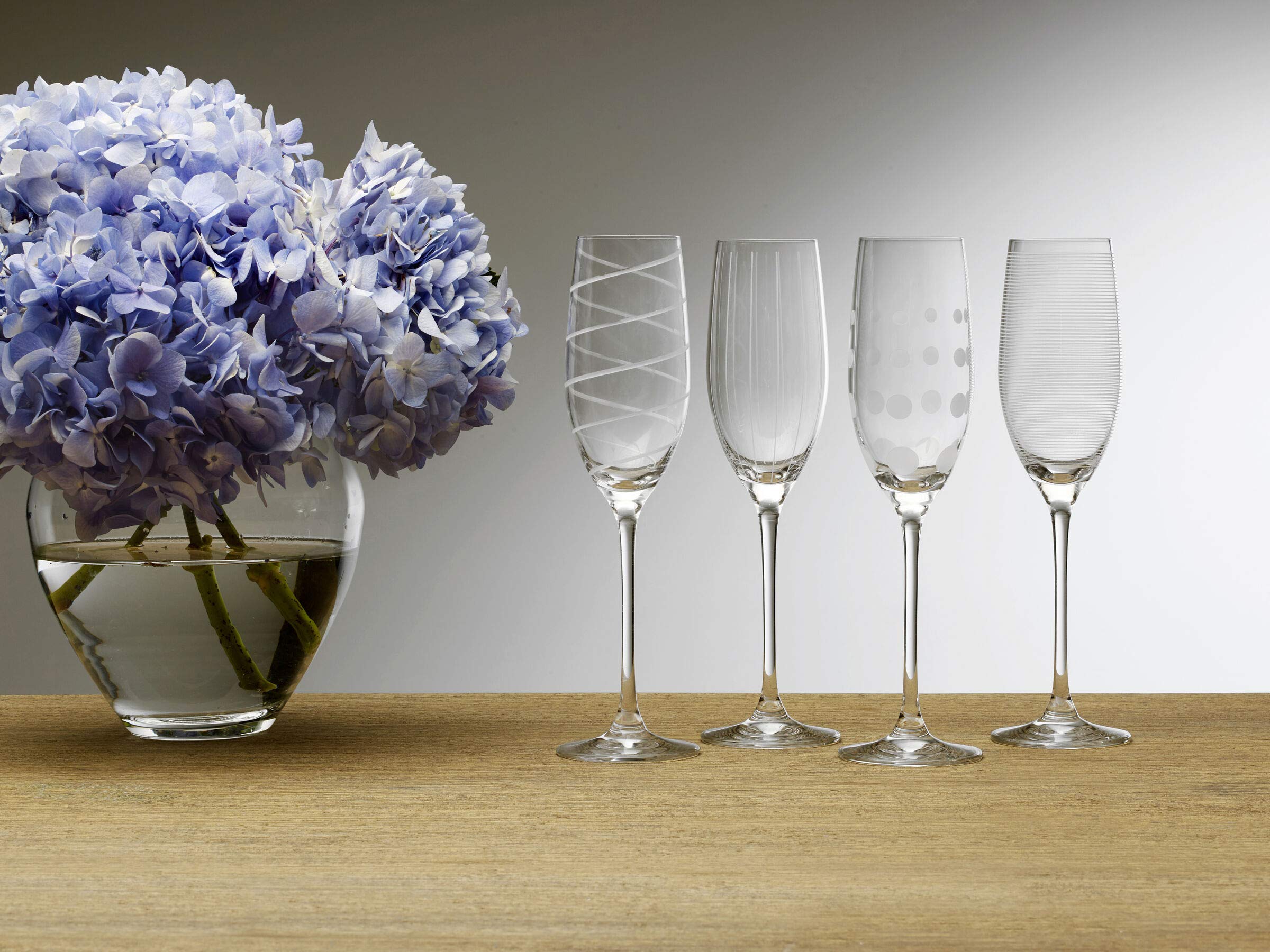 Mikasa Cheers rim and stem detail emphasizing comfortable sip and elegant balance