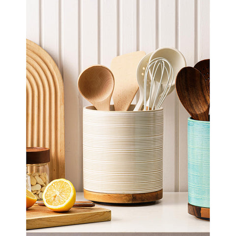 MIKIGEY close-up of rotatable wooden base highlighting smooth spin and benefit of easy access