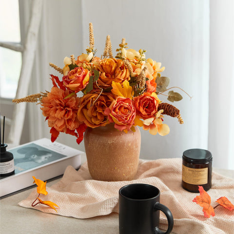 MISSPIN bouquet placed in clear vase for easy table centerpiece styling
