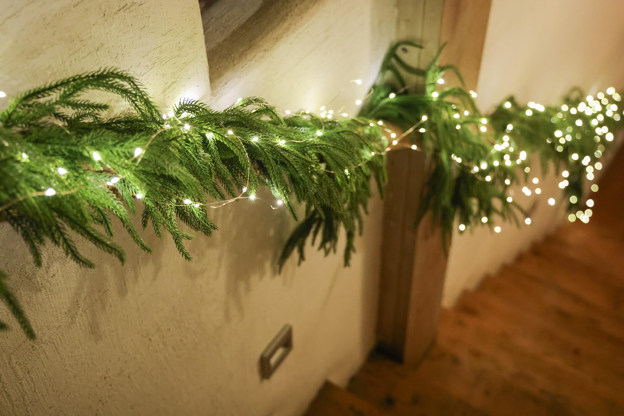 MISSPIN garland beside ruler showing scale and easy fit