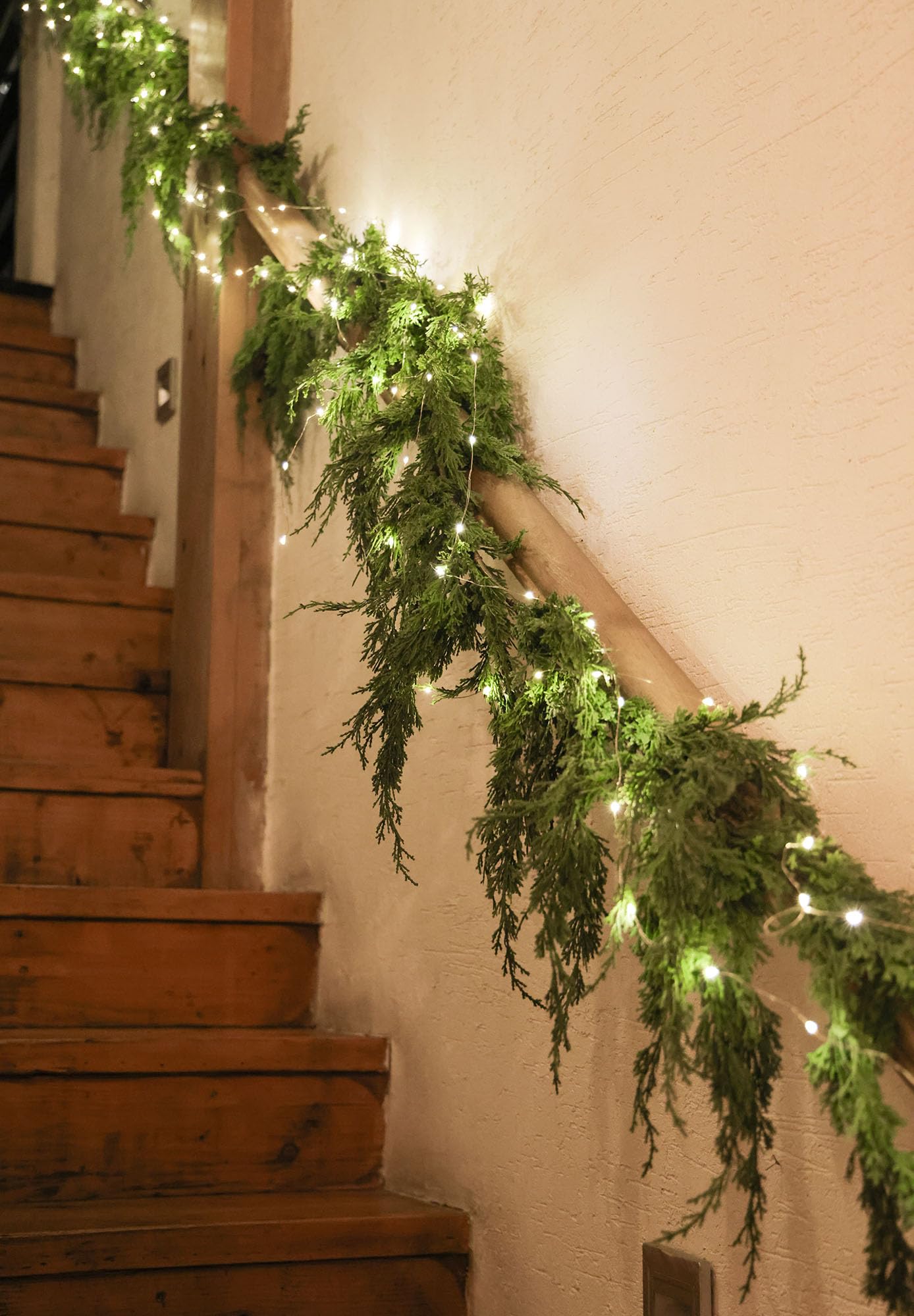 MISSPIN garland styled on mantel adding festive atmosphere