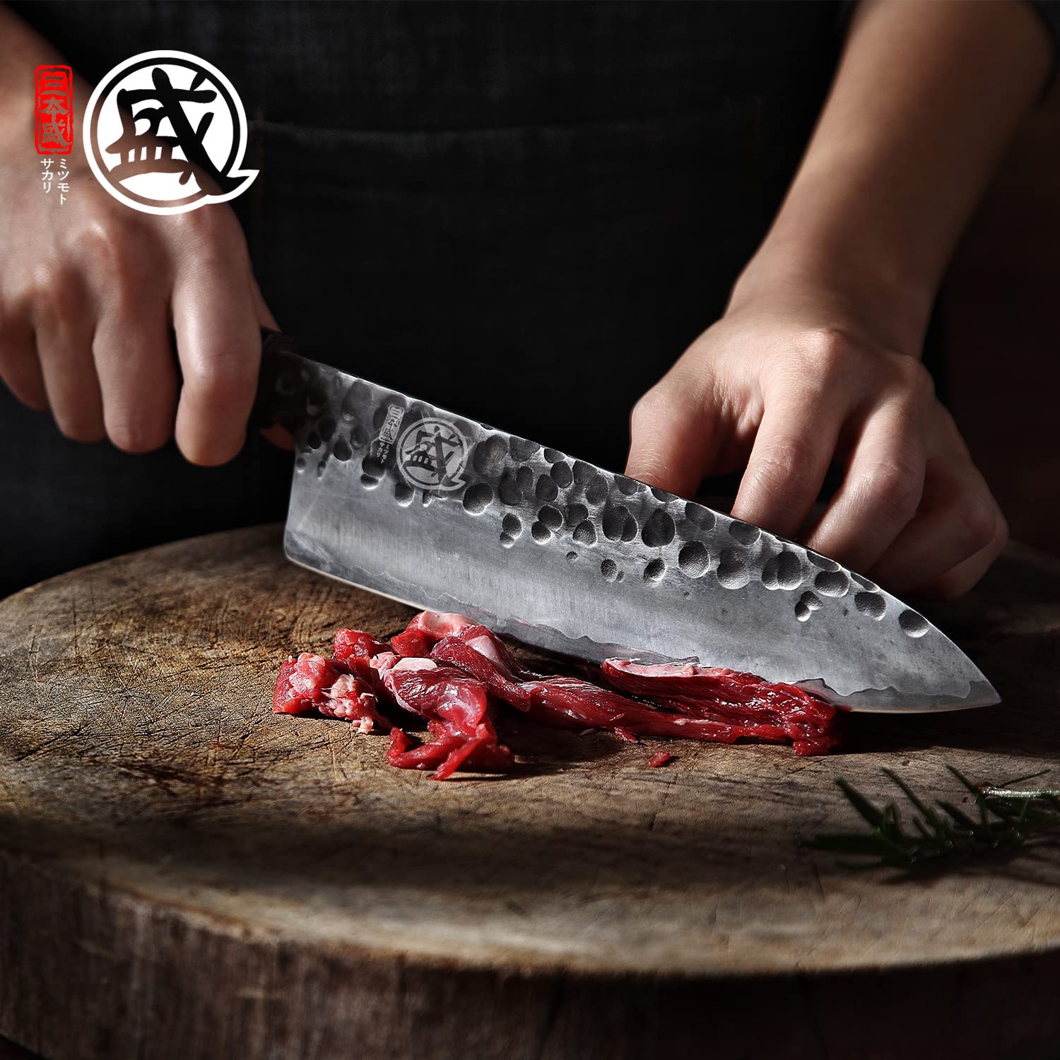 MITSUMOTO SAKARI sharp edge bevel close-up demonstrating precise cutting potential