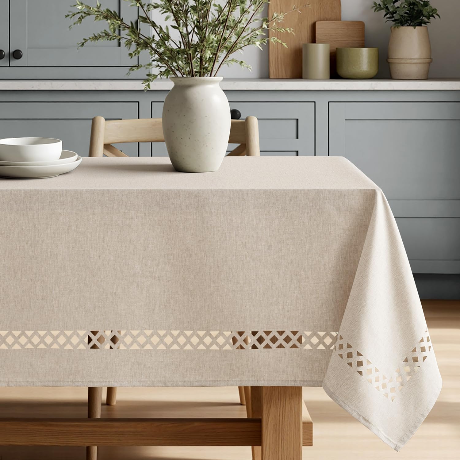 MIULEE folded tablecloth packaged to show compact storage convenience