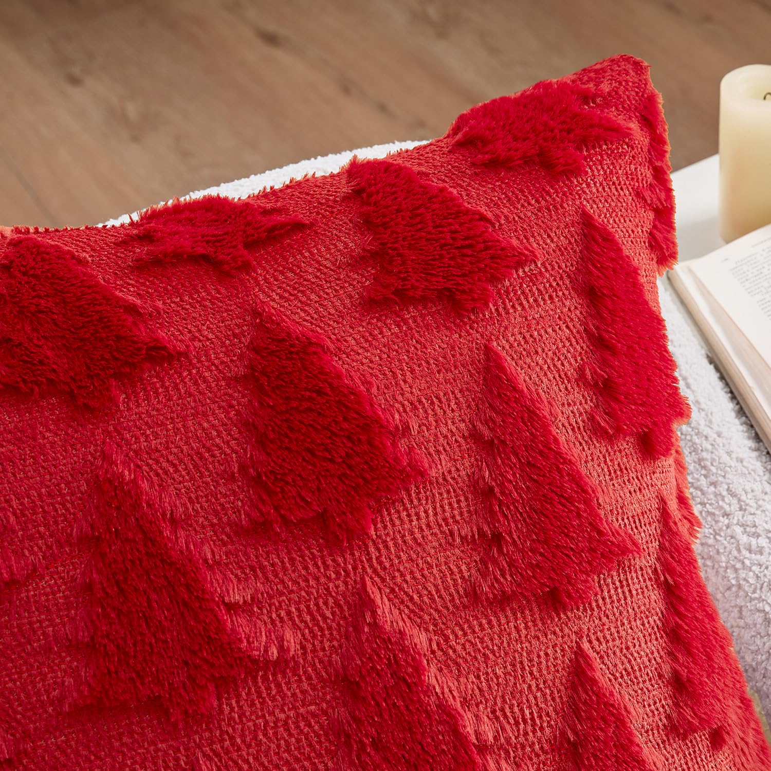 MIULEE Christmas tree close-up texture highlighting plush softness and detail