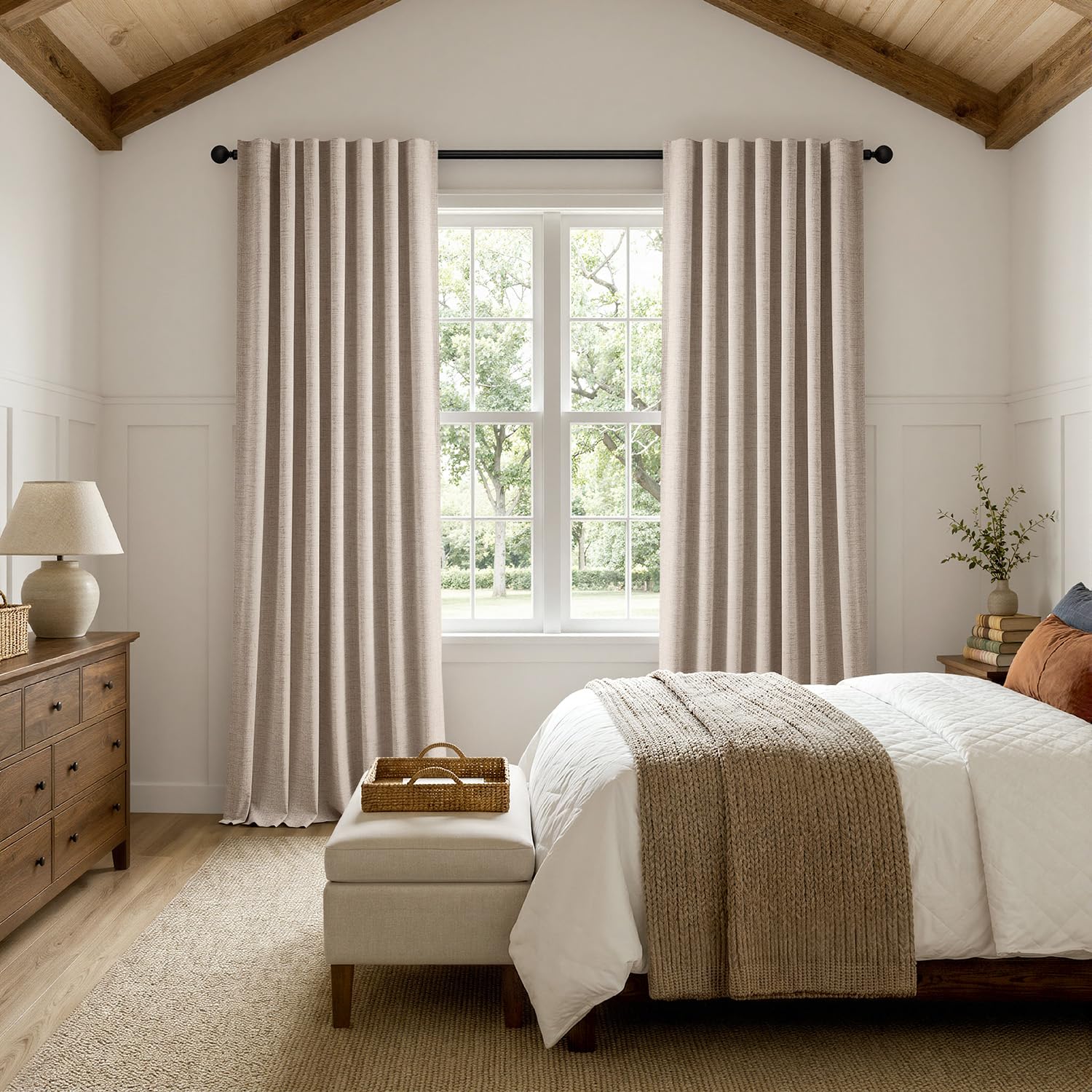 MIULEE draped curtain blocking daylight to demonstrate full blackout effect