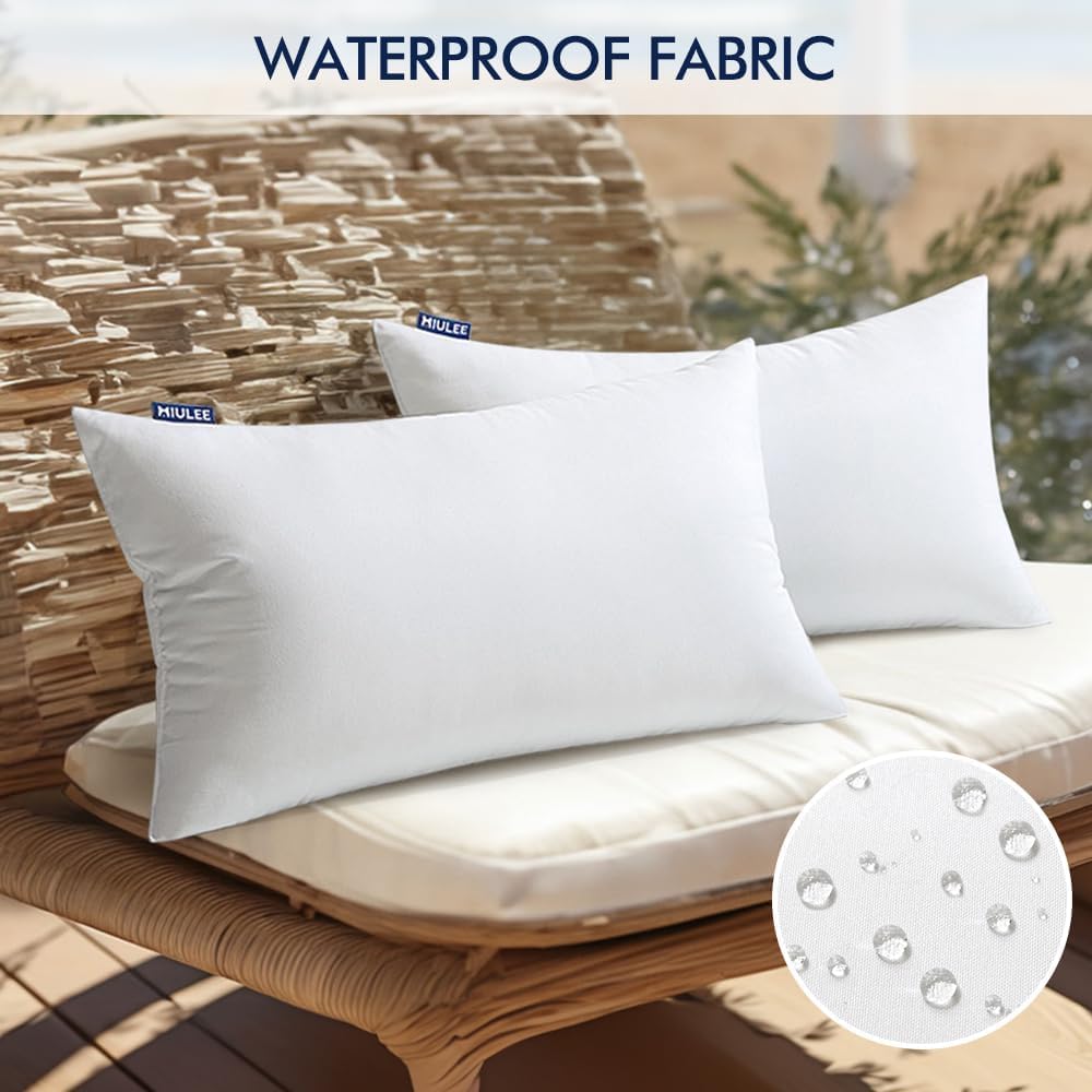 MIULEE high-loft 7D fiber filling demonstrating plush rebound for comfort