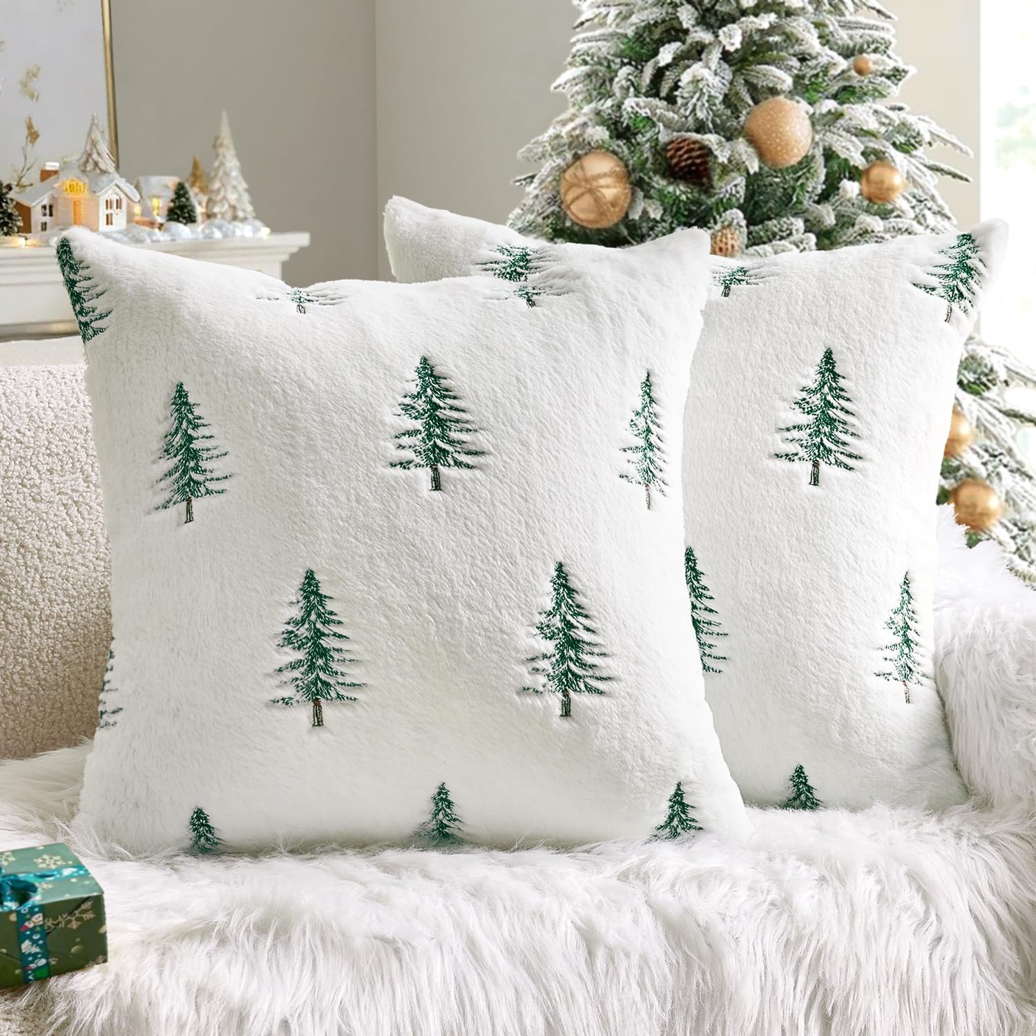 MIULEE front view showing white fur cover with green tree, adds festive style