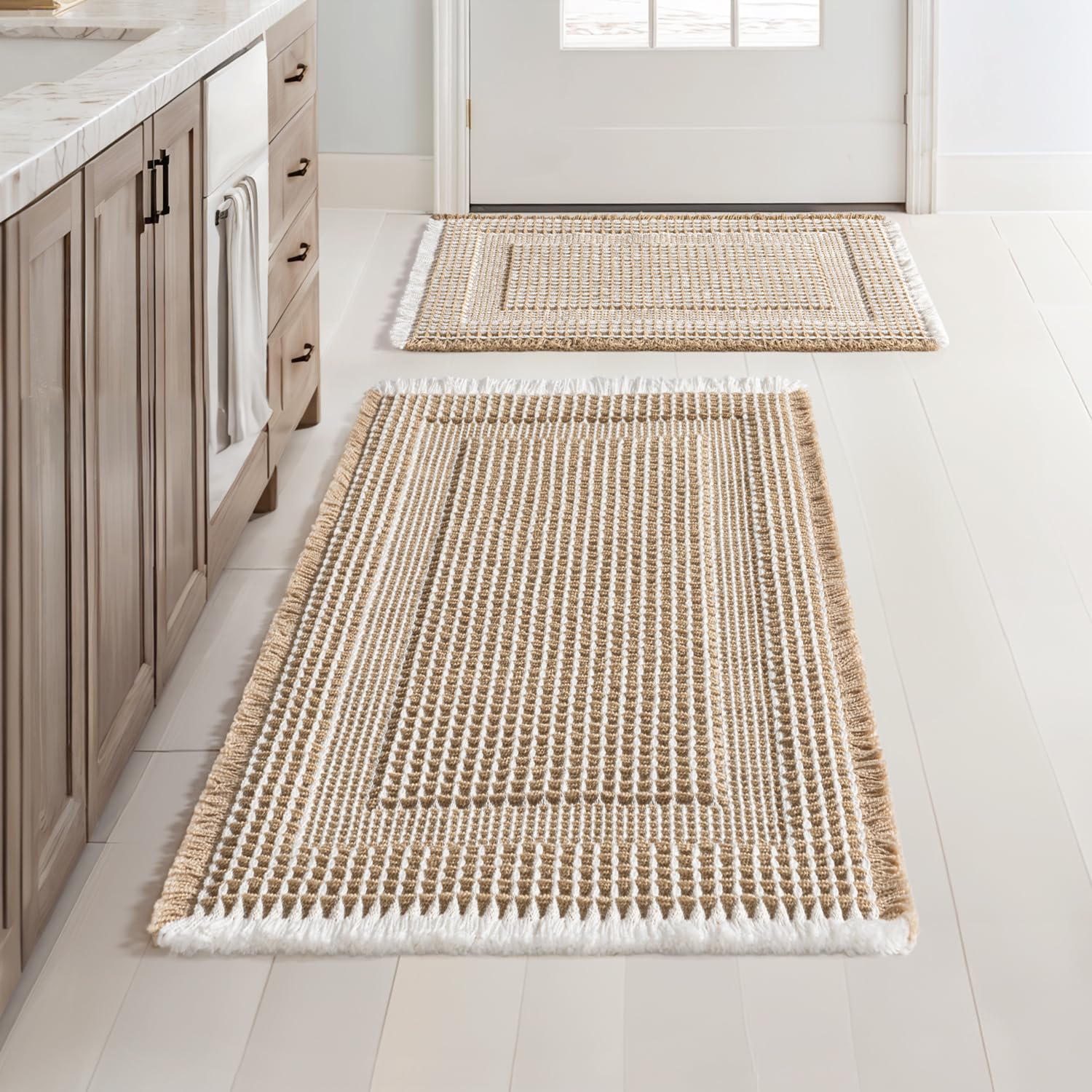 MIULEE front view of brown and cream bath mats showing boho aesthetic and absorbency