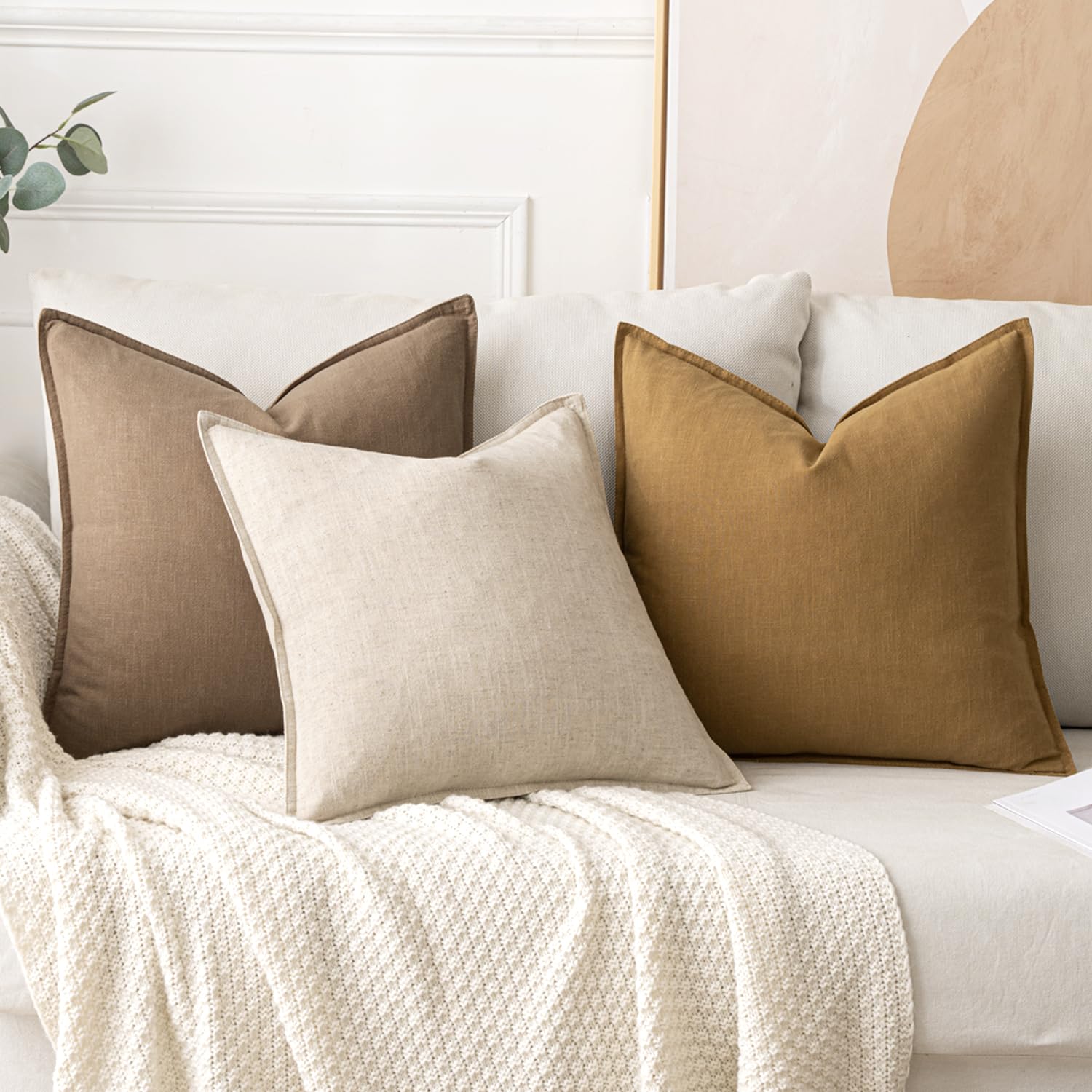 MIULEE hidden zipper at back for seamless look and easy pillow insertion benefit