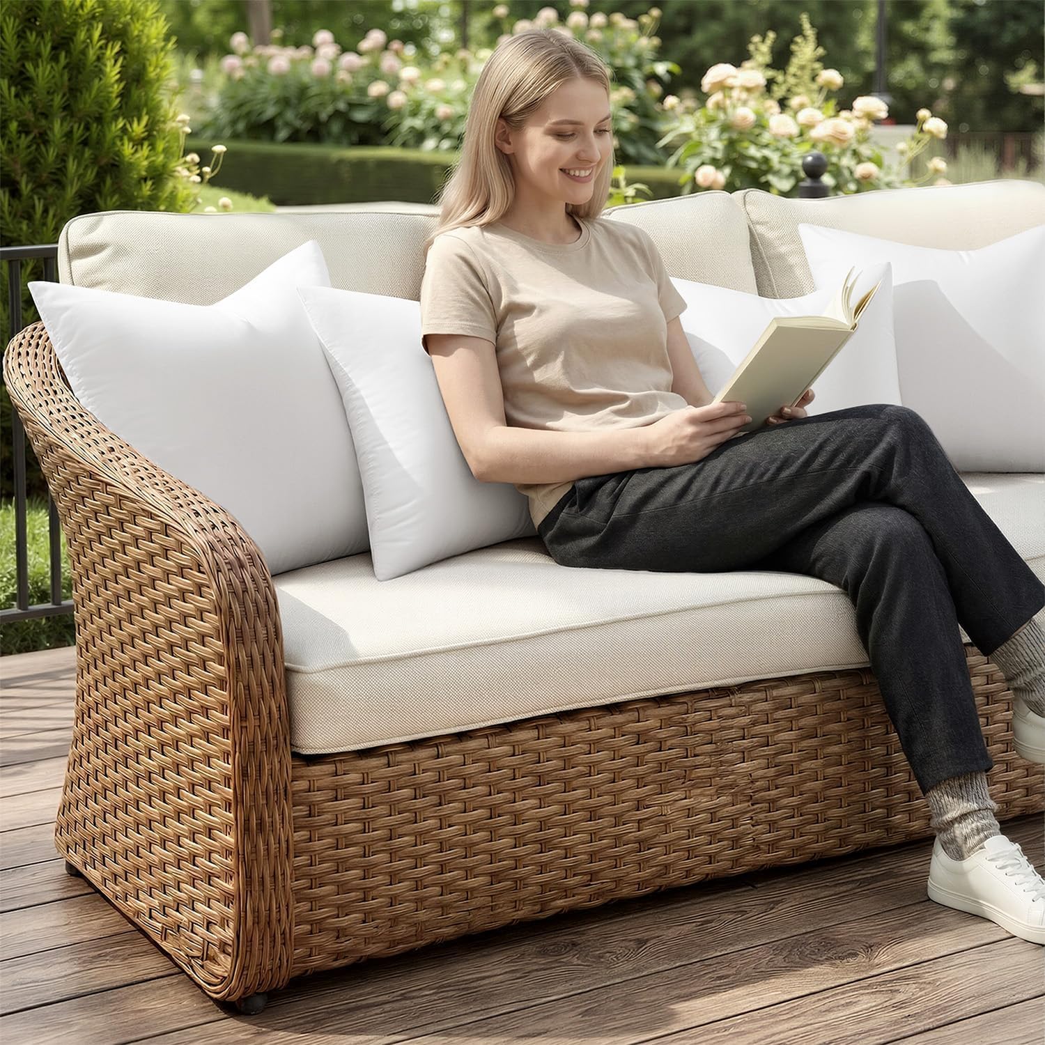 MIULEE outdoor picnic scene with insert boosting comfort and portability