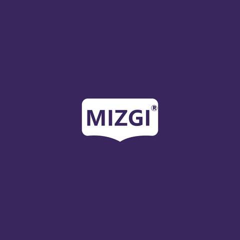 MIZGI stacked hangers pack illustrating quantity and ready-to-use convenience