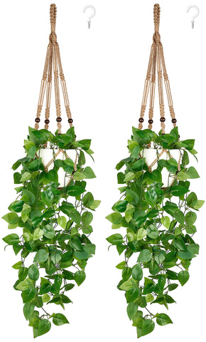 Mkono front view of hanger and pot showing ready-to-hang styling benefit