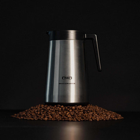 Moccamaster Brew-Thru lid detail for drip-friendly, mess-free pouring