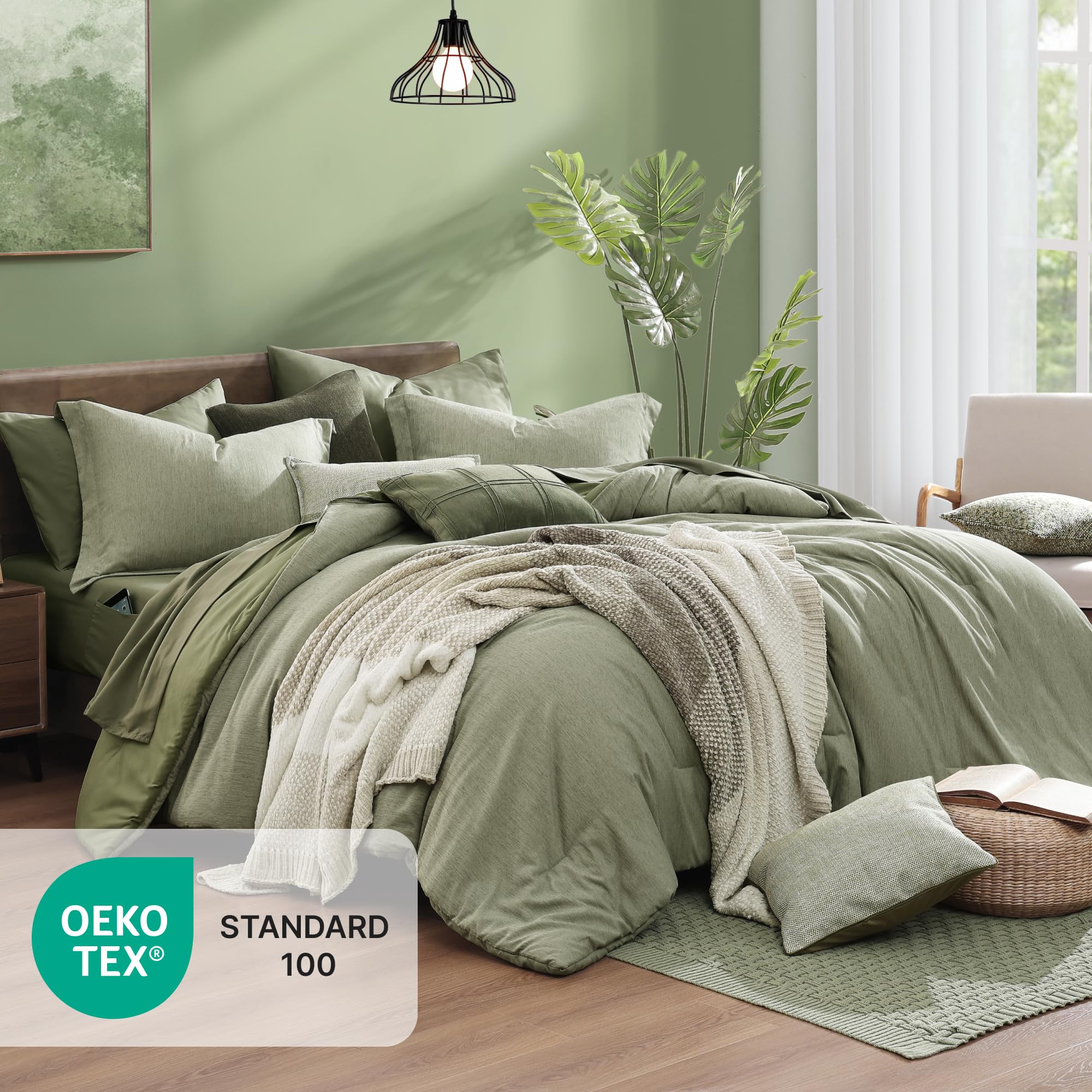 Monbix arranged sheets and pillowcases illustrating coordinated set convenience