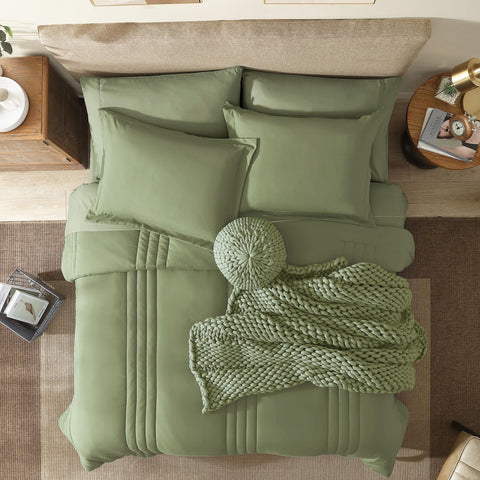 Monbix size and scale in bedroom showing generous comforter coverage on queen bed