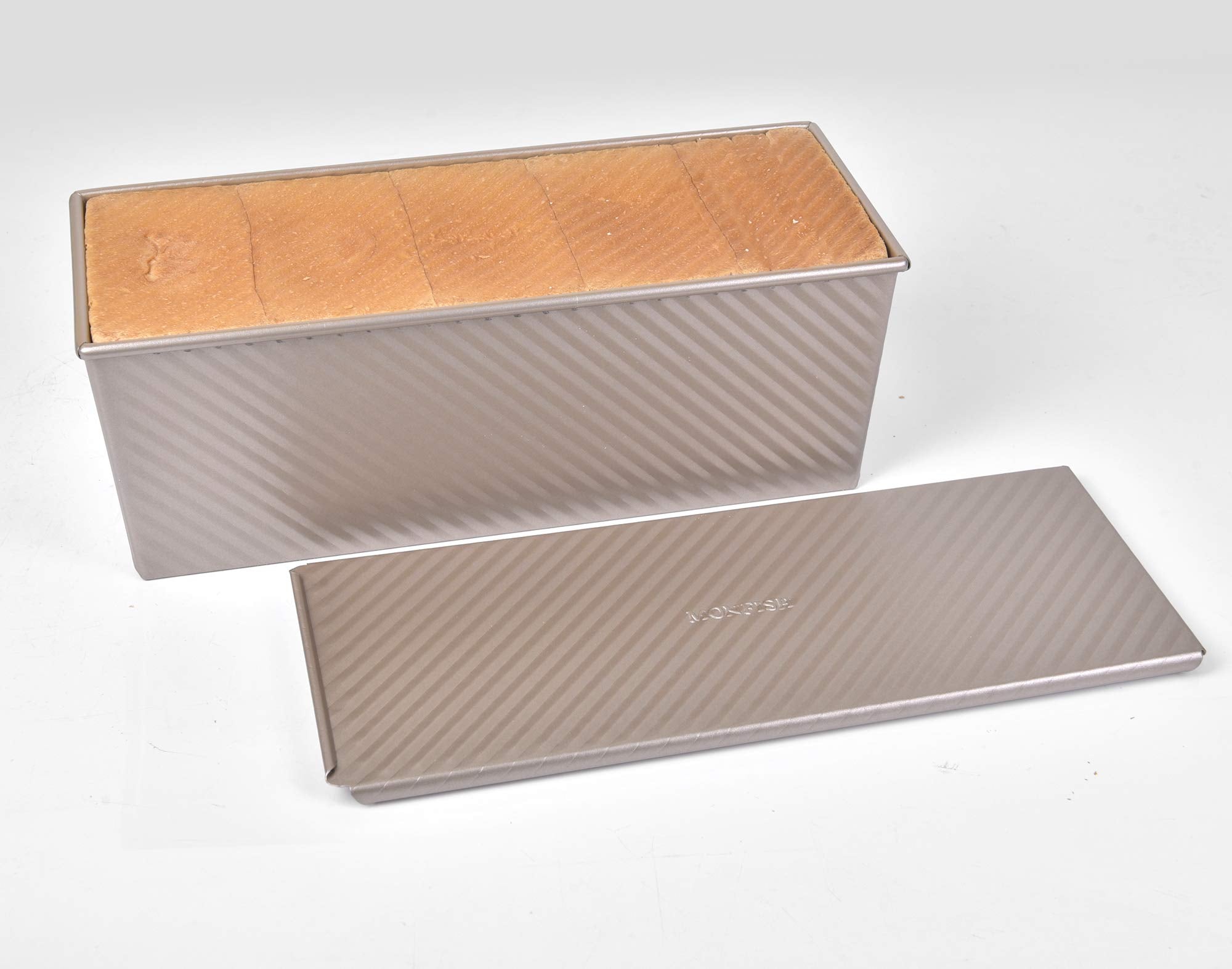 Monfish bottom view highlighting five ventilation holes for softer crumb benefit