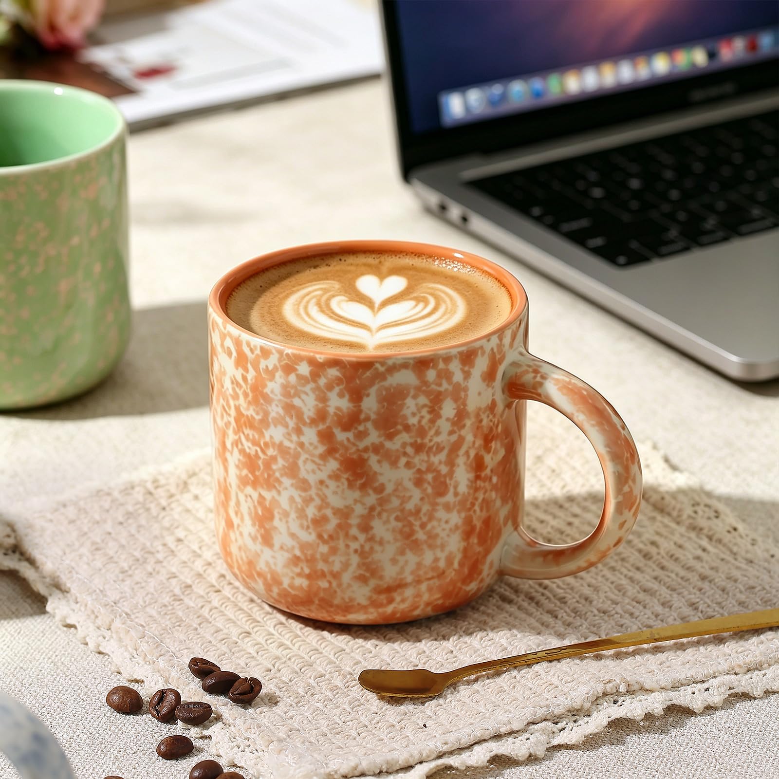 MONITO serving coffee with latte art demonstrating everyday style benefit
