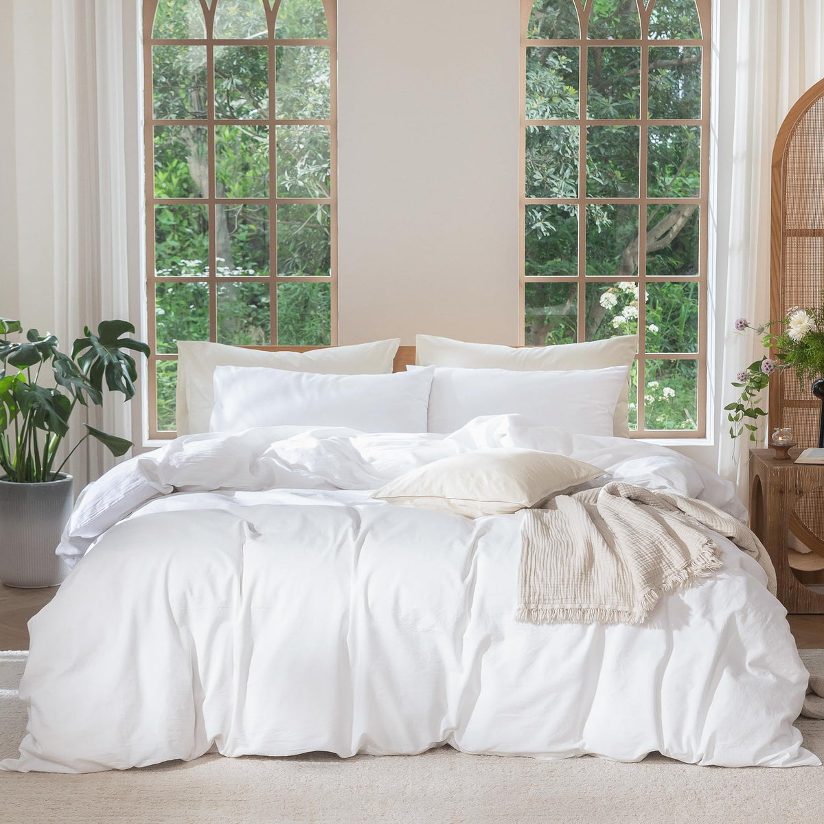 MooMee duvet cover front view showing bright white bedding and clean finish